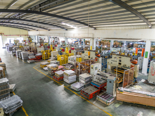 Giá tốt. Máy nén nạp tấm CNC 630-1250KN Để chế tạo kết thúc kim loại trực tuyến